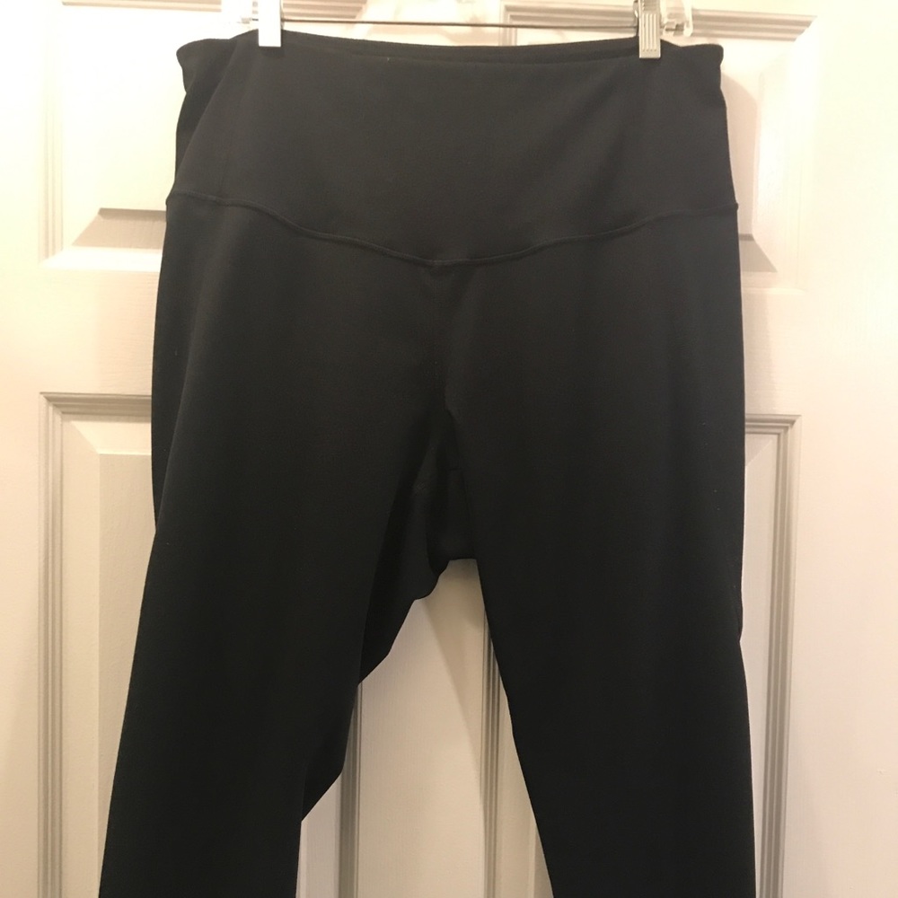 Zella brand Capri leggings with mesh insert
